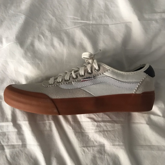 NEVER WORN VANS- CHIMA PRO 2 - Picture 3 of 4